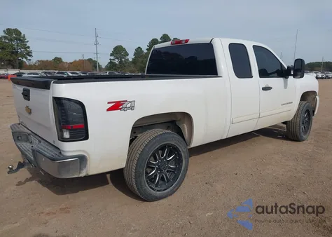 2010 Chevrolet Silverado 1500 Lt z USA, uszkodzony, nr VIN 1GCSKSE38AZ216595